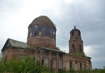 Руины Покровского храма