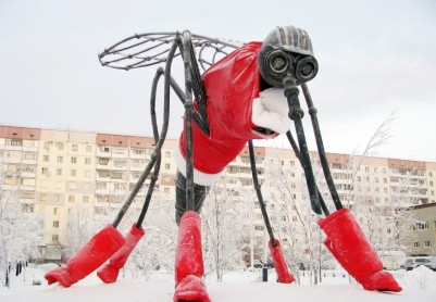 Скульптура «Комар-нефтянник»