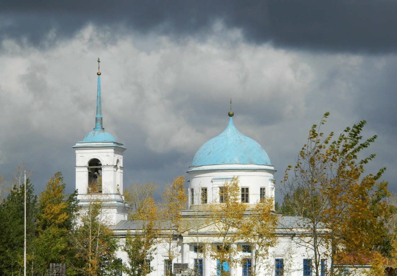 Храм Рождества Христова нижняя Добринка. Церковь нижняя Добринка Жирновский. Нижняя Добринка Волгоградская область храм. Село нижняя Добринка Жирновский район.