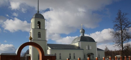 Церковь Святых Космы и Дамиана в поселке Думиничи: Фото 2