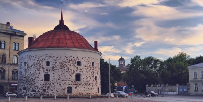 Круглая башня