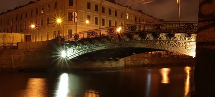Обложка: Ночной круиз-концерт на теплоходе в Санкт-Петербурге