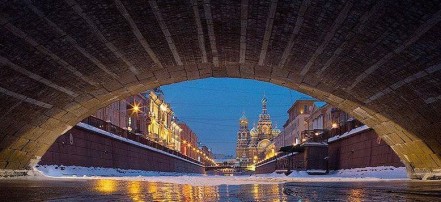 Ночной круиз-концерт на теплоходе в Санкт-Петербурге: Фото 4