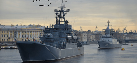 Теплоходная экскурсия в день ВМФ «Парад военных кораблей» в Санкт-Петербурге (25-26 июля)