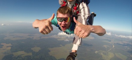 Прыжок с парашютом в тандеме с инструктором в Санкт-Петербурге: Фото 4