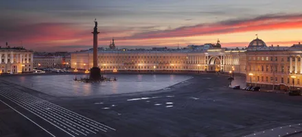 Обложка: Квест-экскурсия «От Дворцовой площади до Казанского собора» в Санкт-Петербурге