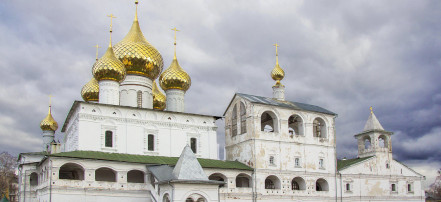 Автобусная экскурсия в Углич и Борисоглебский монастырь из Москвы