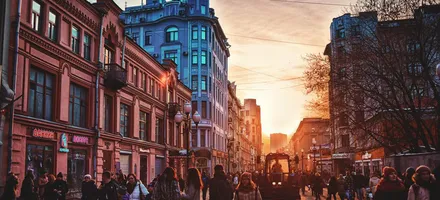 Обложка: Пешеходная экскурсия по улице Арбат в Москве