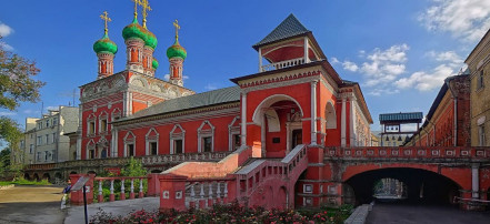 Экскурсия на колокольню Высоко-Петровского монастыря + посещением храма Сергия Радонежского в Москве: Фото 3