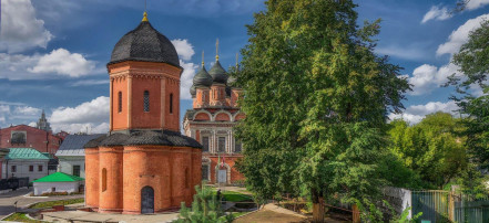 Экскурсия на колокольню Высоко-Петровского монастыря + посещением храма Сергия Радонежского в Москве: Фото 1