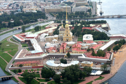 Полет на вертолете Robinson R44 над Санкт-Петербургом в составе группы