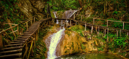 Автомобильная экскурсия «33 водопада» из Сочи и Адлера: Фото 1