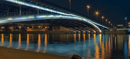 Музыкальный круиз с ужином на теплоходе по центру Москвы «Огни вечернего города»: Фото 4