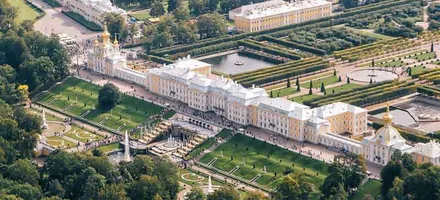 Обложка: Экскурсия в Петергоф (Большой и малый дворец, парк, фонтаны) из Санкт-Петербурга