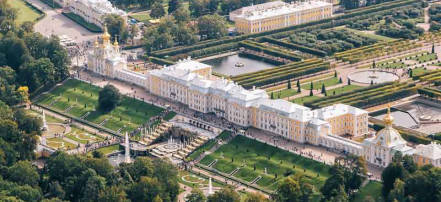 Экскурсия в Петергоф (Большой и малый дворец, парк, фонтаны) из Санкт-Петербурга