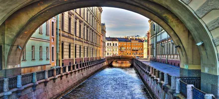 Обложка: Индивидуальная прогулка на катере по рекам и каналам Санкт-Петербурга