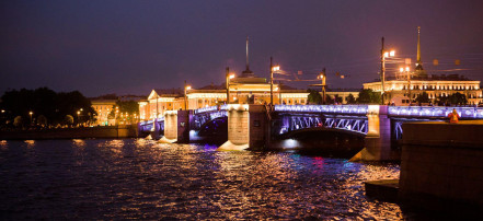 Ночная экскурсия на теплоходе «Романтика белых ночей» в Санкт-Петербурге: Фото 3