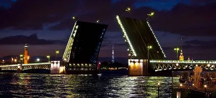 Обложка: Экскурсия на развод мостов в Санкт-Петербурге на теплоходе