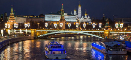 Речная прогулка «Огни столицы» с ужином и дискотекой в Москве: Фото 3