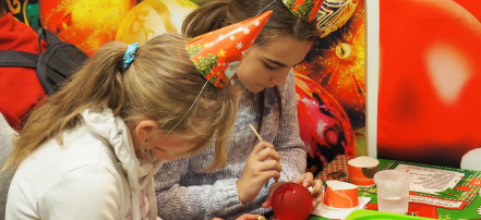 Групповая экскурсия на фабрику елочных игрушек в Крестцы из Санкт-Петербурга на автобусе: Фото 4